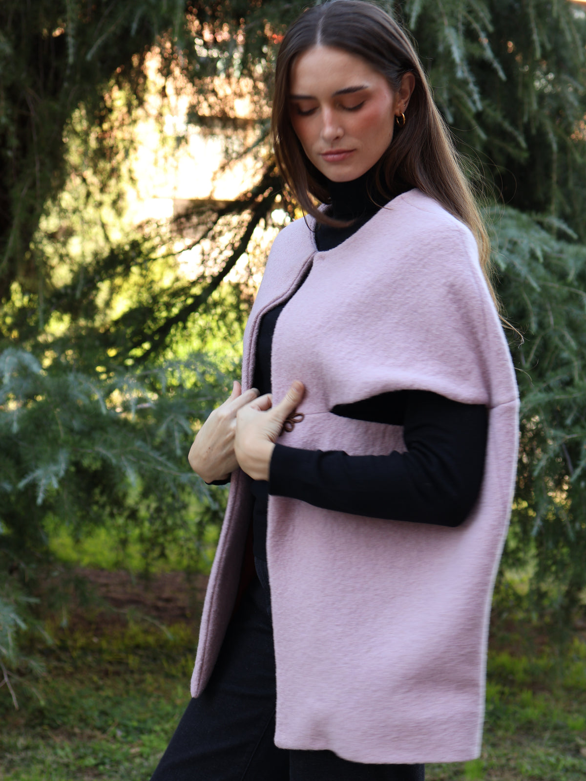 Capa Lola